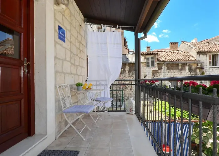 Valery בית הארחה 4*